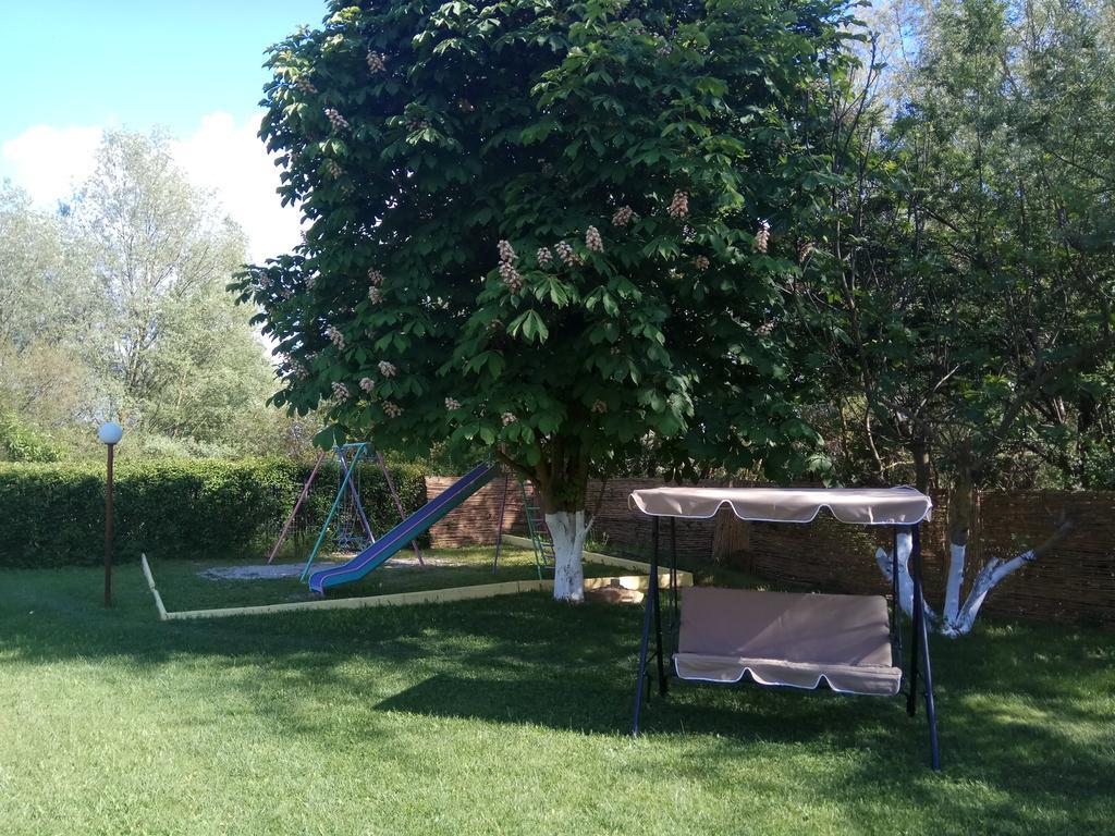 Zisis Garden Studios Яніна Екстер'єр фото