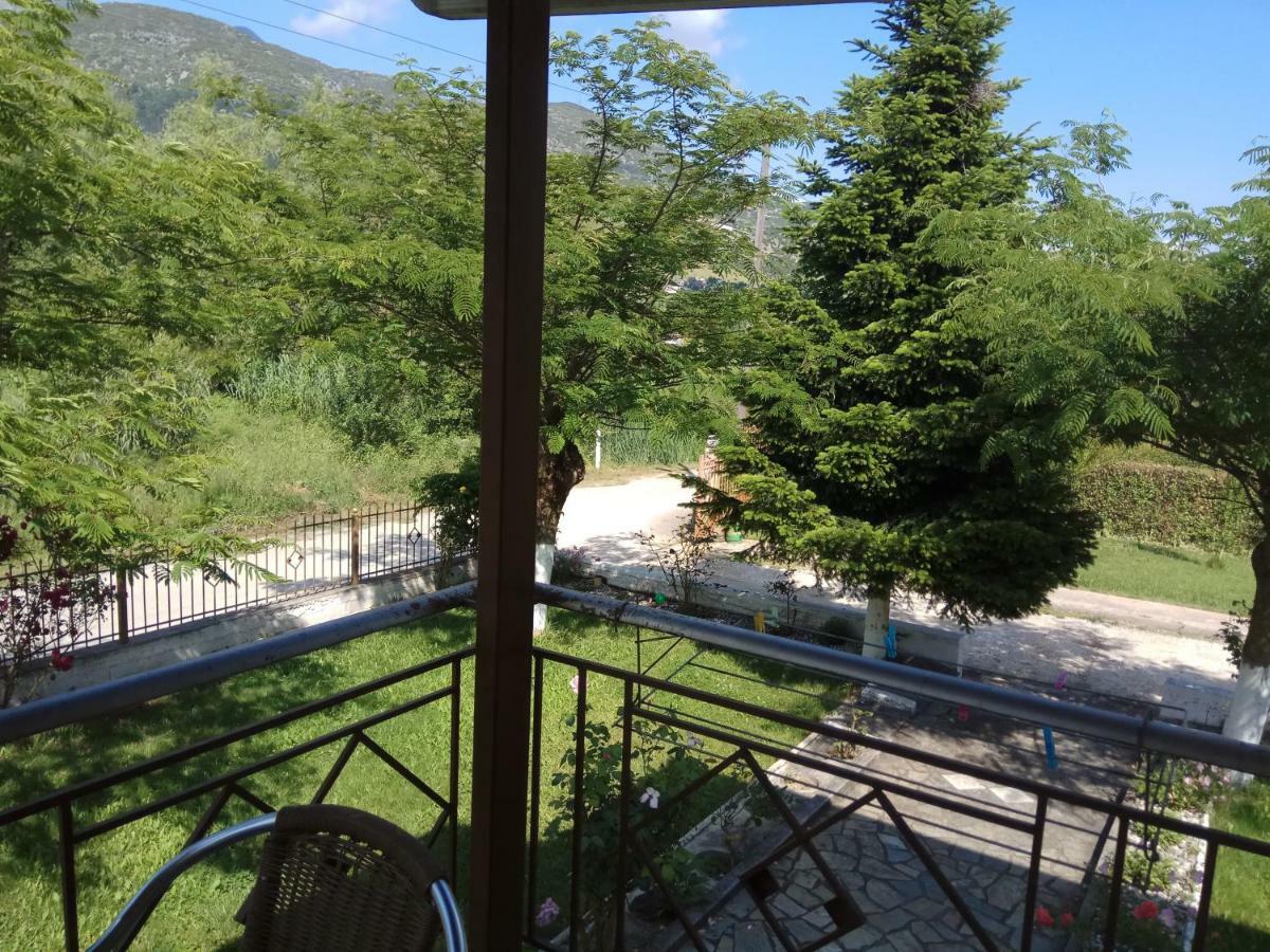 Zisis Garden Studios Яніна Екстер'єр фото
